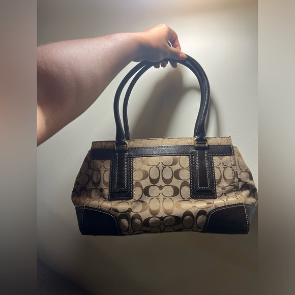 Coach Hamptons Twistlock Carryall Handbag - Picture 2 of 9